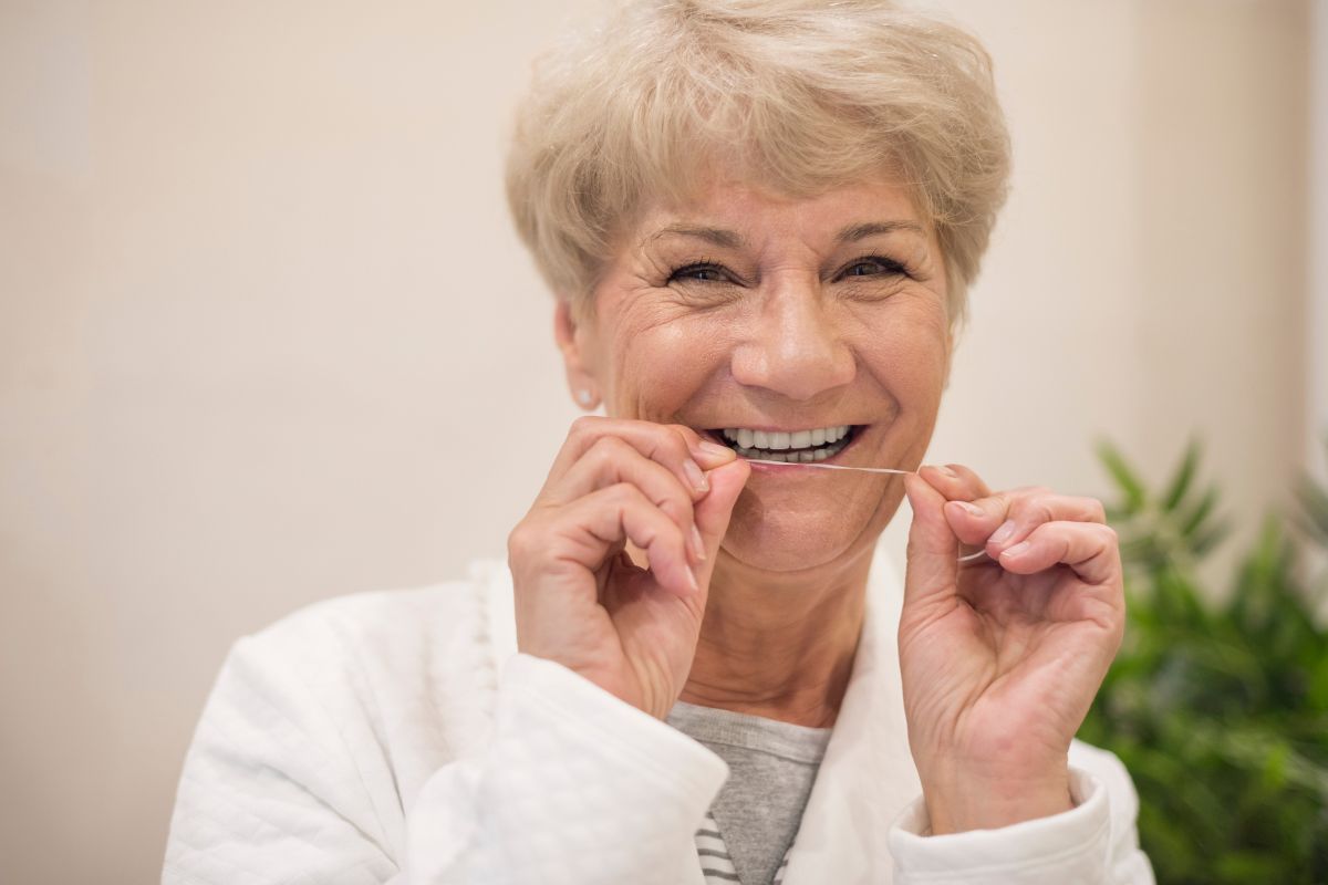 Consejos para mejorar la salud bucodental en ancianos